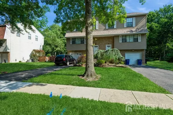 Manalapan, NJ 07726,56 Dortmunder DR