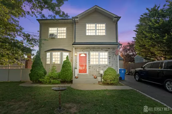 25 Livingston AVE, Avenel, NJ 07001