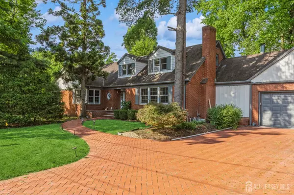 New Brunswick, NJ 08901,11 Cotter DR