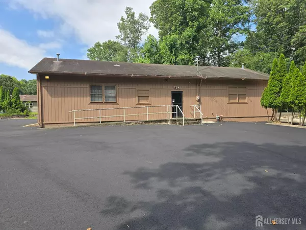 East Brunswick, NJ 08816,155 Church LN #153