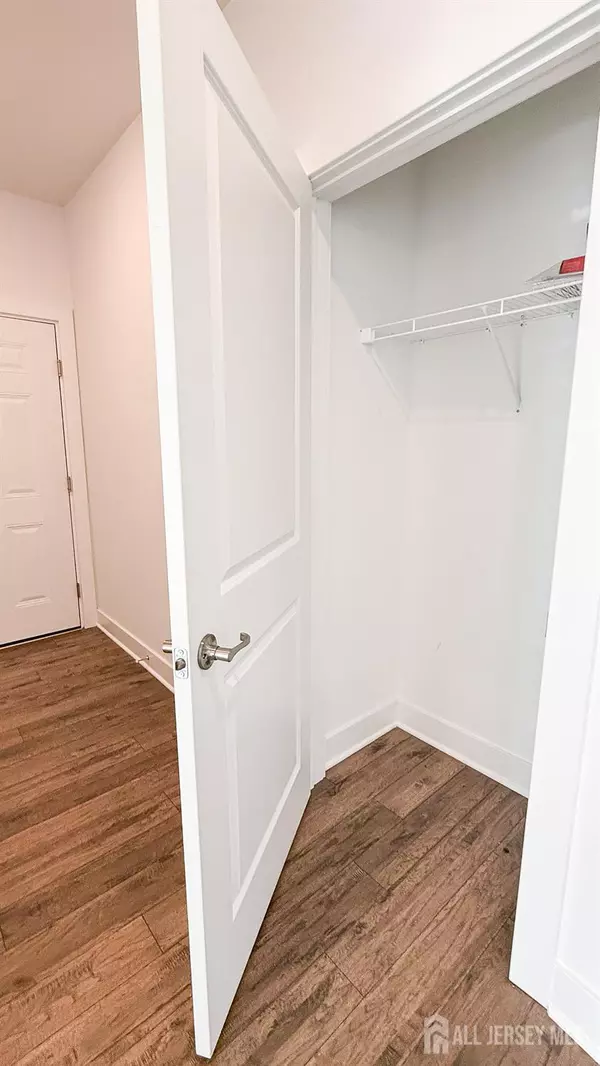 Monroe, NJ 08831,813 Stiller LN
