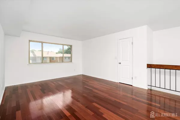 South Brunswick, NJ 08540,308 Cyynthia CT