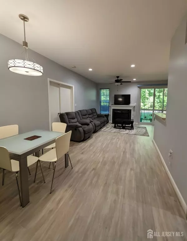 South Brunswick, NJ 08550,6071 Cedar CT