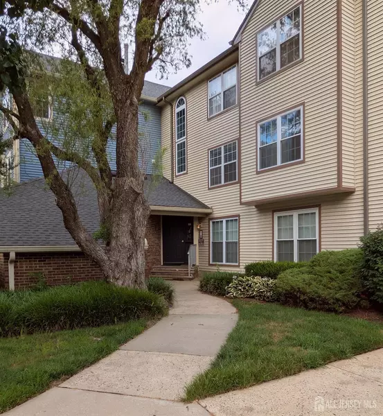 6071 Cedar CT, South Brunswick, NJ 08550