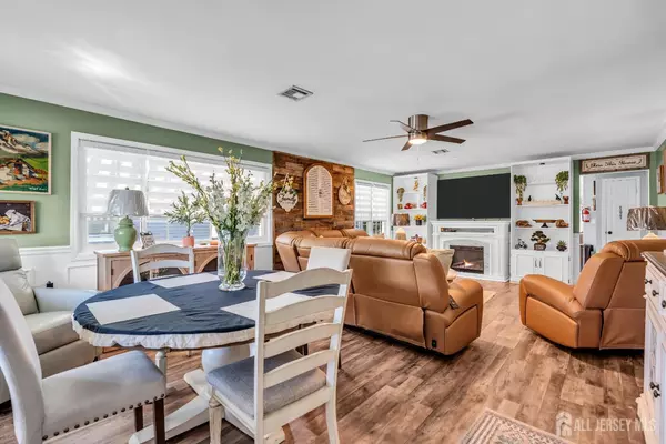 Toms River, NJ 08757,82 Virgin Islands DR