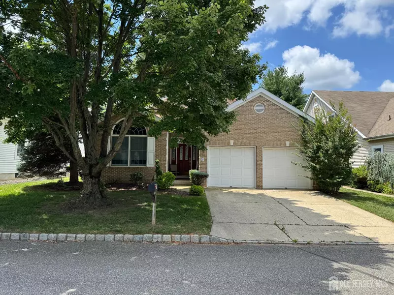 77 Harwood RD, Monroe, NJ 08831