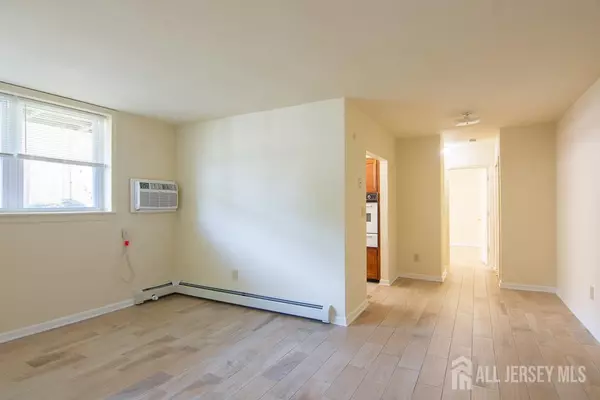 9 KOSTER BLVD #A, Edison, NJ 08820