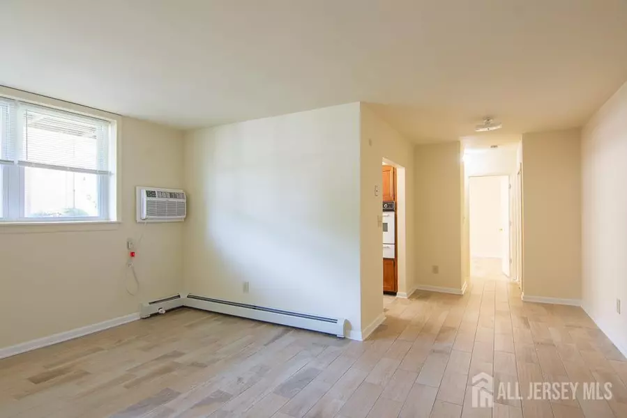 9 KOSTER BLVD #A, Edison, NJ 08820