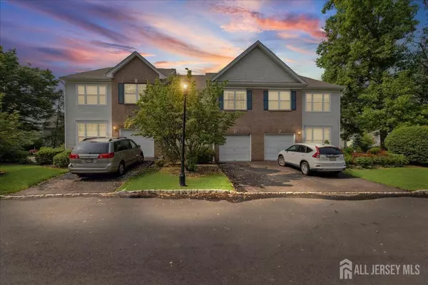 South Brunswick, NJ 08540,302 Berkshire DR