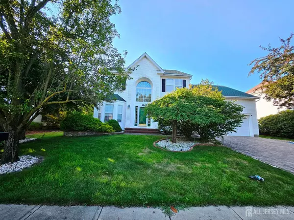18 SAMANTHA WAY, Spotswood, NJ 08884