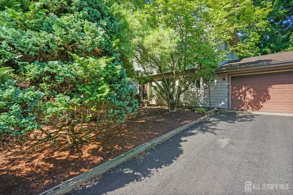 East Brunswick, NJ 08816,68 Gage RD