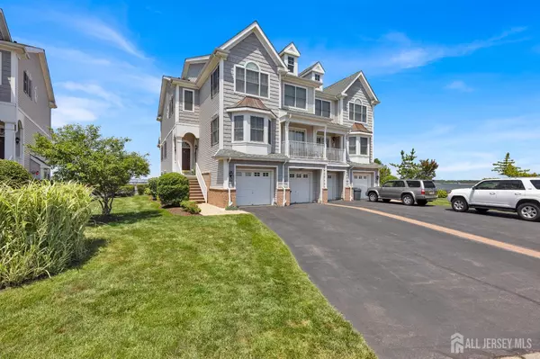 58 Raritan Reach RD, South Amboy, NJ 08879