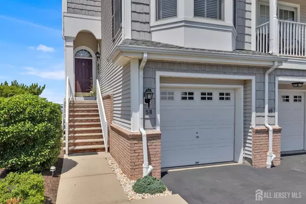 South Amboy, NJ 08879,58 Raritan Reach RD