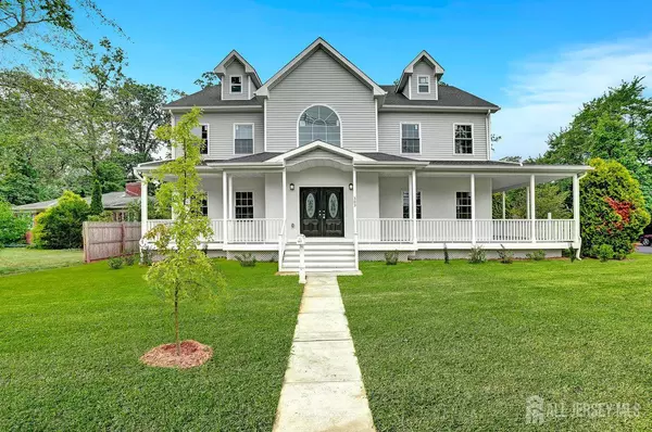 Metuchen, NJ 08840,303 Grove AVE