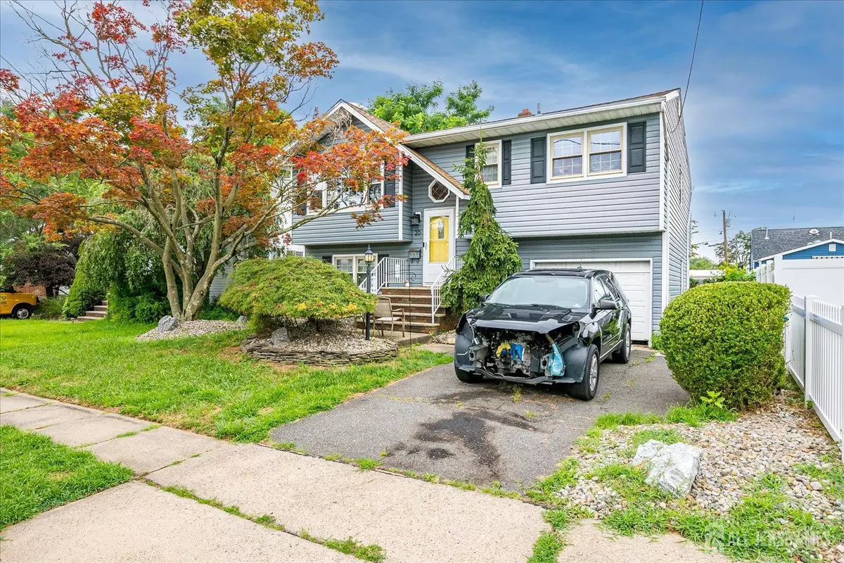 Edison, NJ 08817,20 Market ST