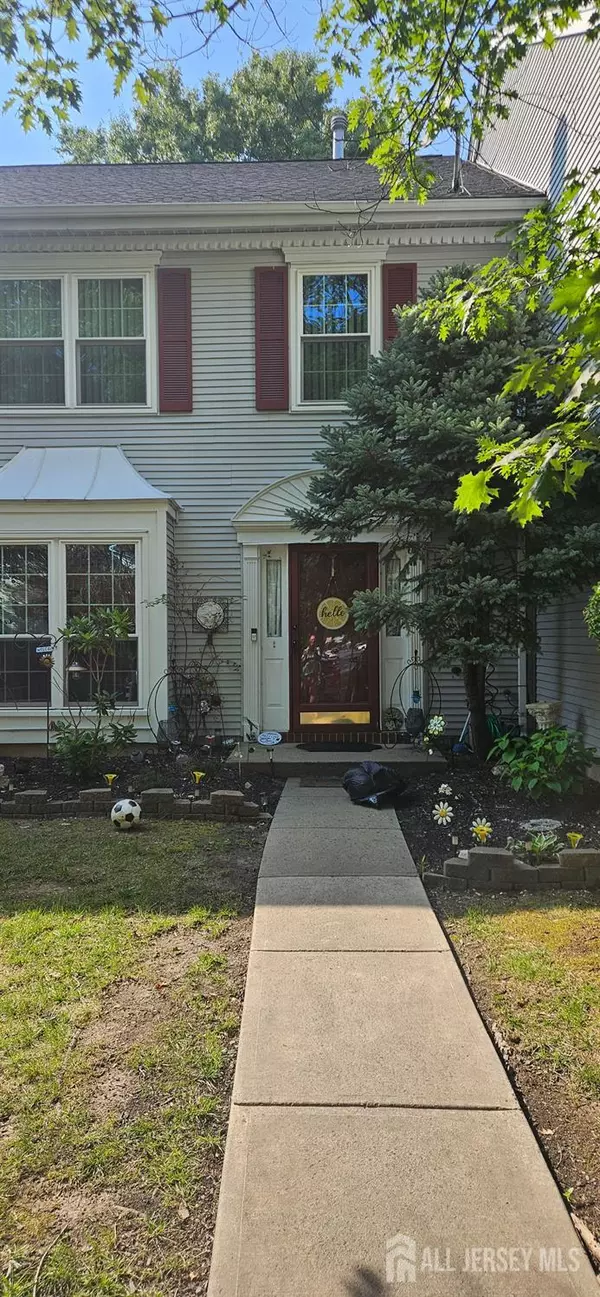 2 Goodwin DR, North Brunswick, NJ 08902