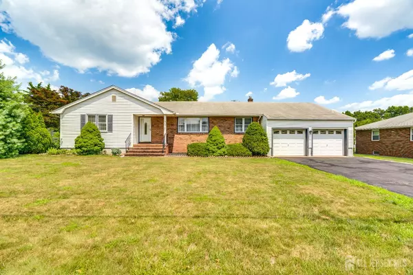 1365 Sioux RD, North Brunswick, NJ 08902