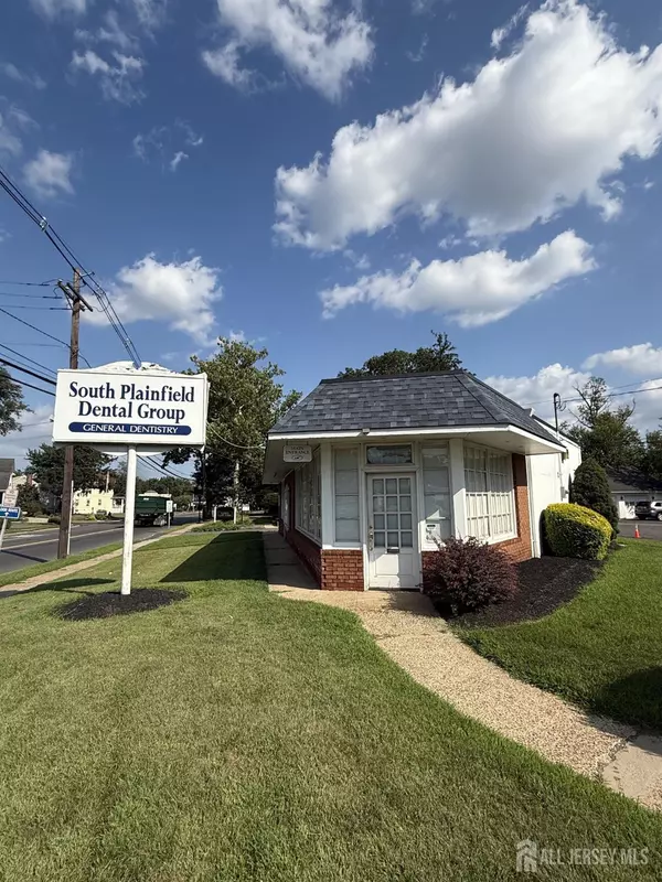 2412 Plainfield AVE, South Plainfield, NJ 07080