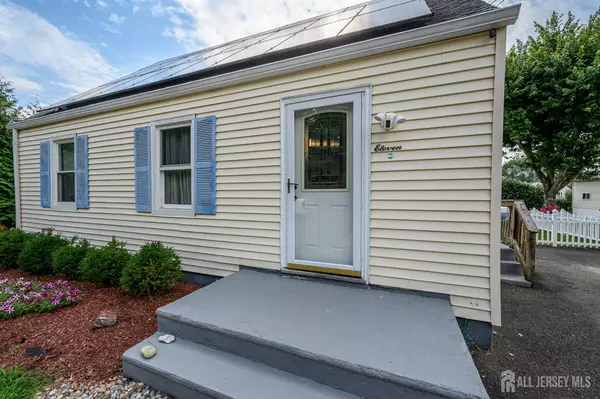 Englishtown, NJ 07726,11 Weamaconk DR