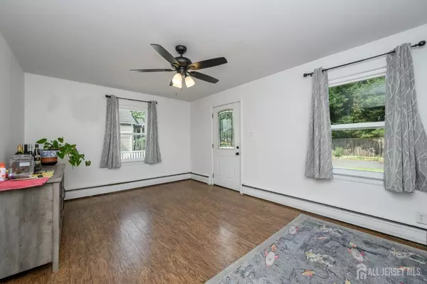 Englishtown, NJ 07726,11 Weamaconk DR