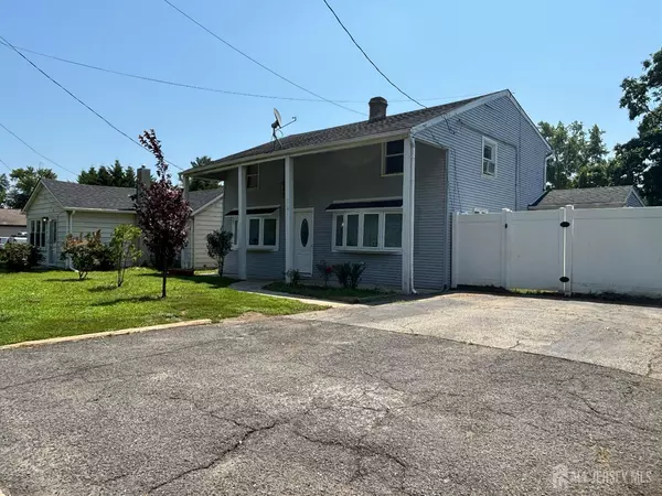 Helmetta, NJ 08828,8 Main ST