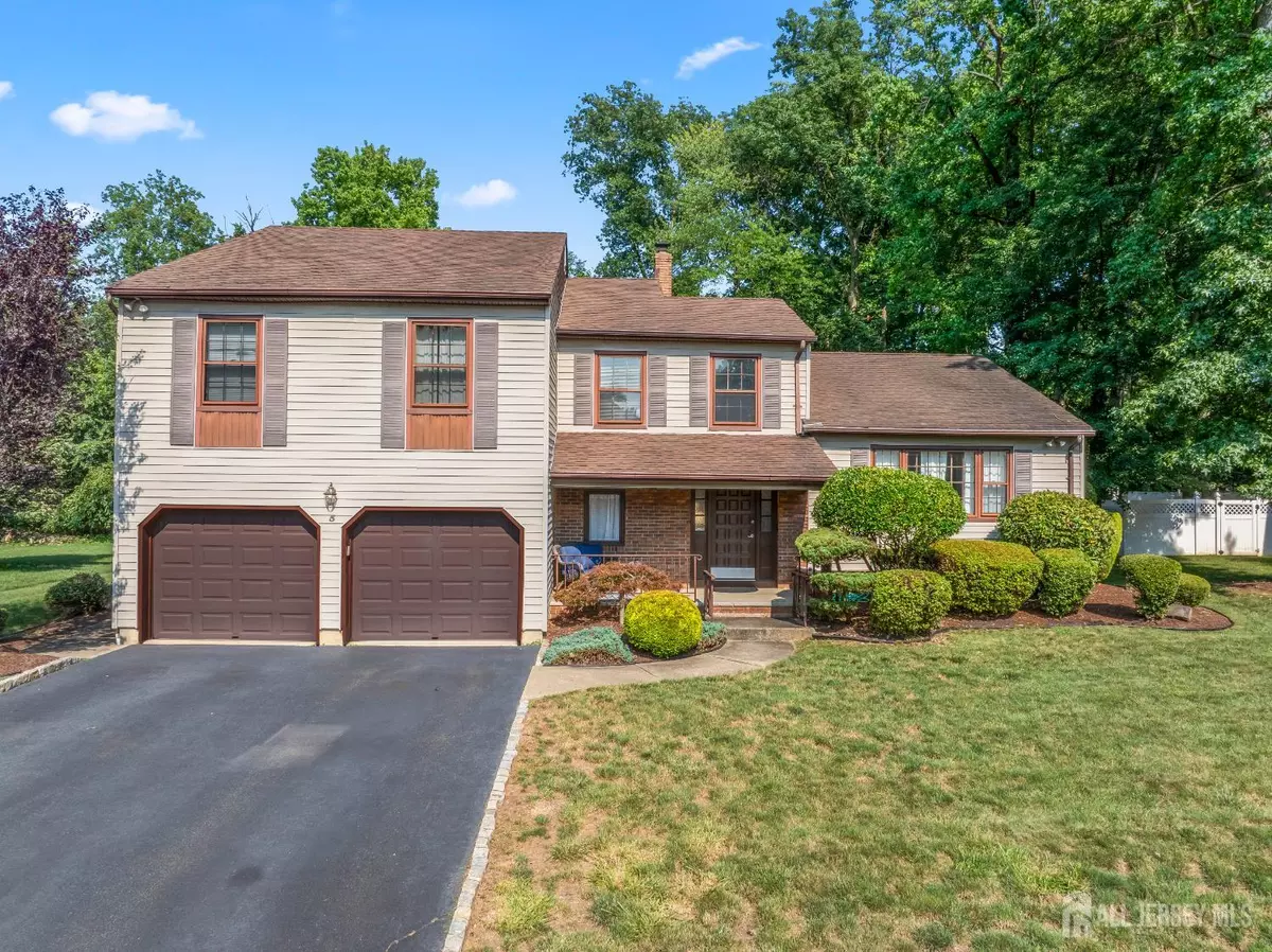Edison, NJ 08820,5 Pine Ridge DR