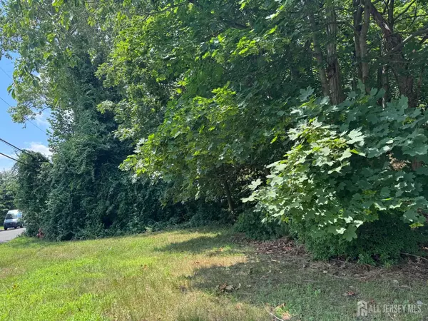 Spotswood, NJ 08884,22 Herman DR