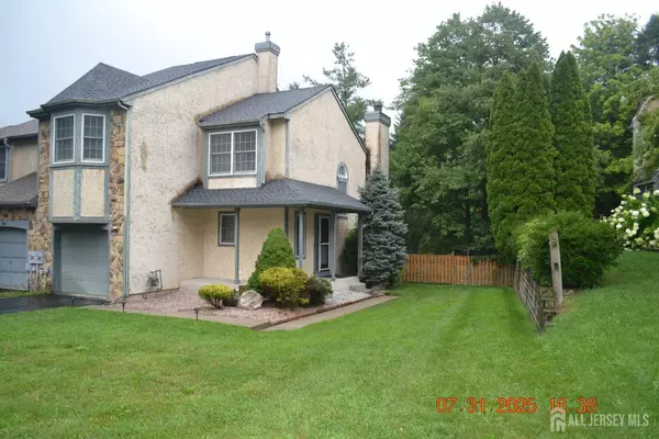 26 Dorchester DR, East Brunswick, NJ 08816