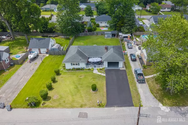90 Oaklawn TER, Vineland, NJ 08361