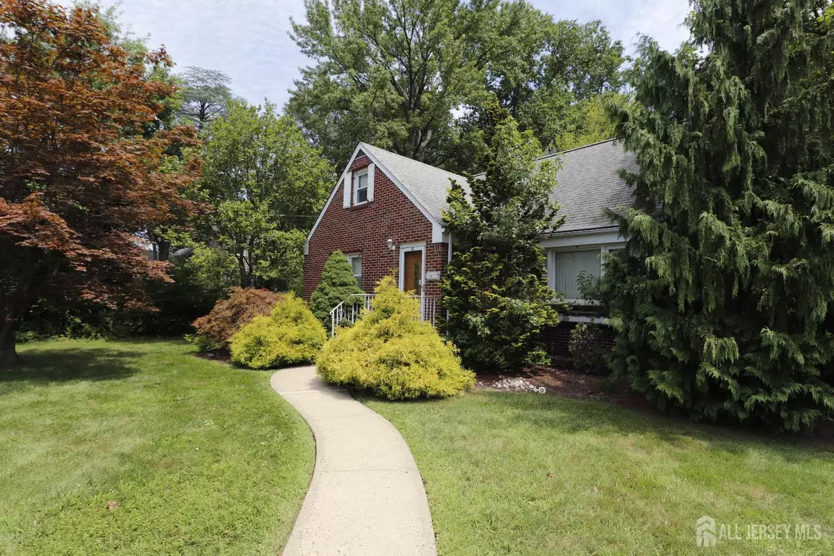 Colonia, NJ 07067,50 Clover AVE