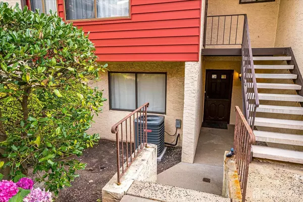 Nutley, NJ 07110,109 River RD #A4