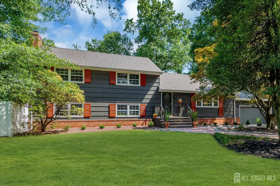 221 Wyckoff AVE, Piscataway, NJ 08854