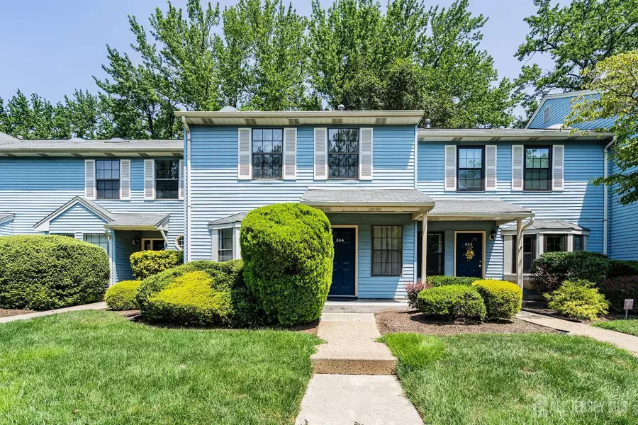 804 Timber Oaks RD, Edison, NJ 08820