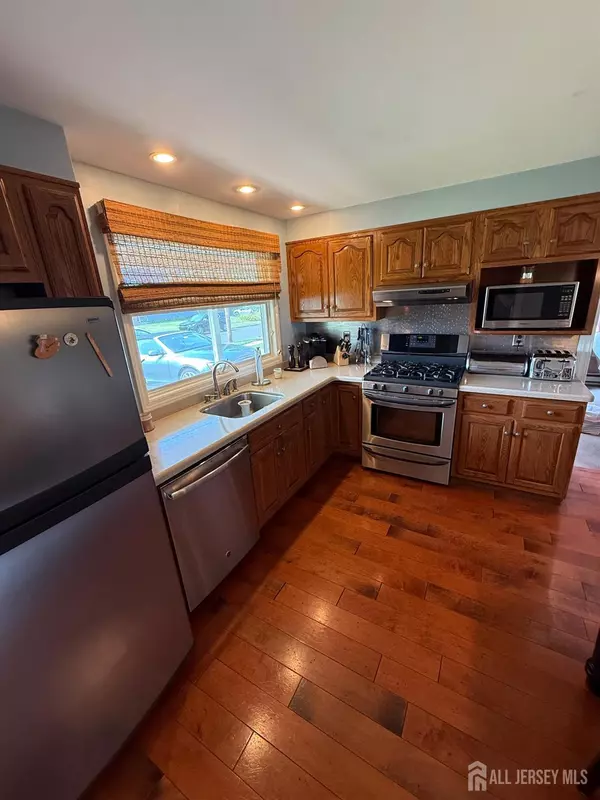 Old Bridge, NJ 08857,65 Creighton CIR