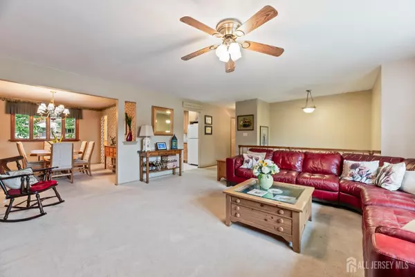 East Brunswick, NJ 08816,61 Flagler ST