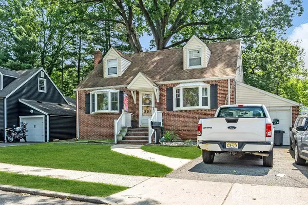 New Milford, NJ 07646,352 Birchwood RD