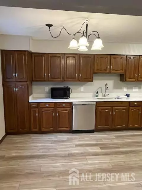 Fords, NJ 08863,55 Murdock ST