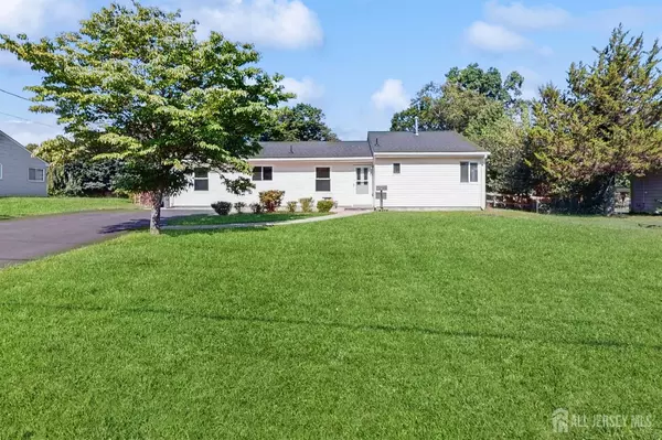 South Brunswick, NJ 08824,73 Kendall RD