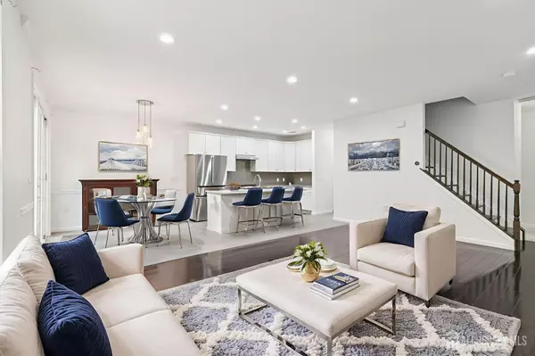 203 Shields CT, South Brunswick, NJ 08852