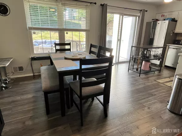 Sayreville, NJ 08872,21 Byrne LN W