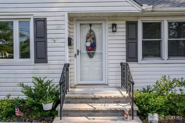 South Plainfield, NJ 07080,710 Wexler PL
