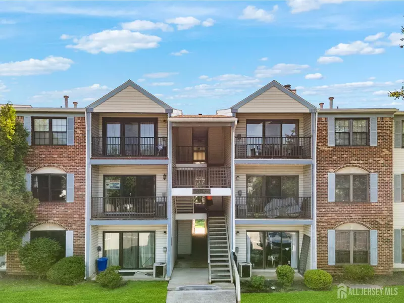 418 Lancaster CT, Piscataway, NJ 08854