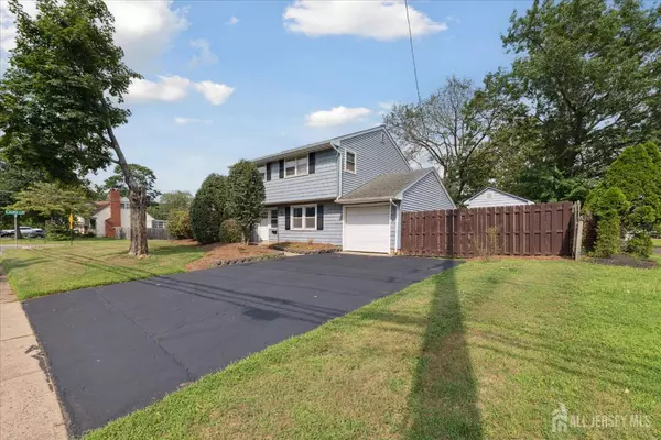 Middlesex, NJ 08846,52 Greenbrook RD
