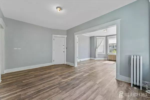 Highland Park, NJ 08904,117-119 N 3rd AVE