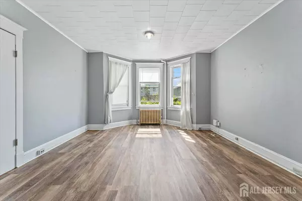 Highland Park, NJ 08904,117-119 N 3rd AVE