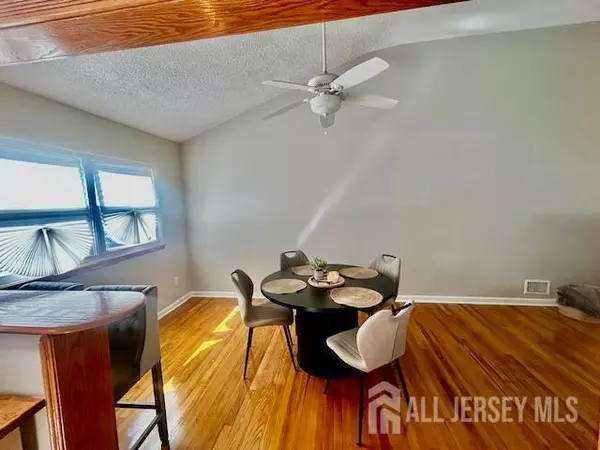 Middlesex, NJ 08846,119 cindy CT
