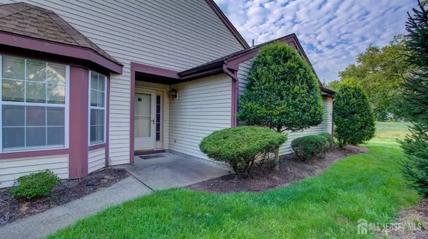 Monroe, NJ 08831,17 Ashbourne DR
