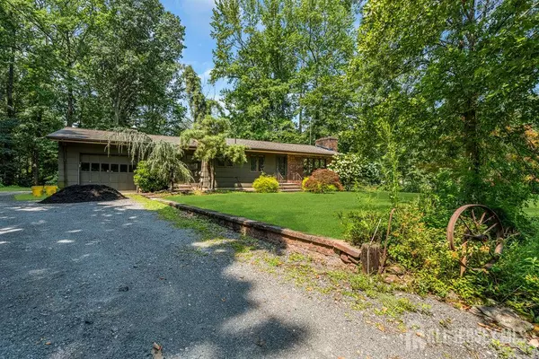 South Brunswick, NJ 08852,178 Major RD