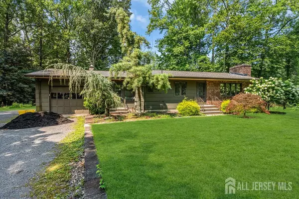 South Brunswick, NJ 08852,178 Major RD