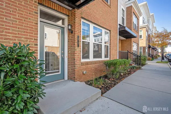 57 Cannon ST, North Brunswick, NJ 08902